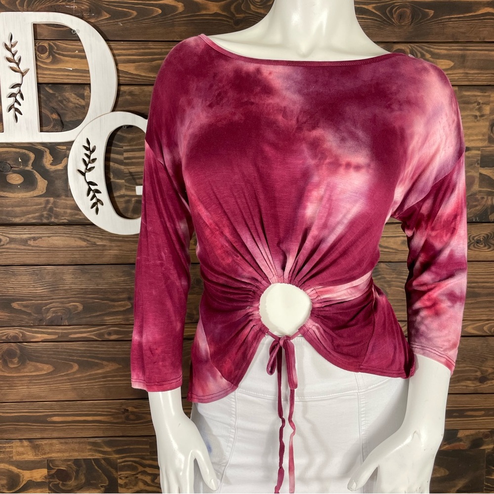 Annes Apparel | Vintage Y2K Tie-Dye‎ Top Cutout Synched Tie Waist Open Back